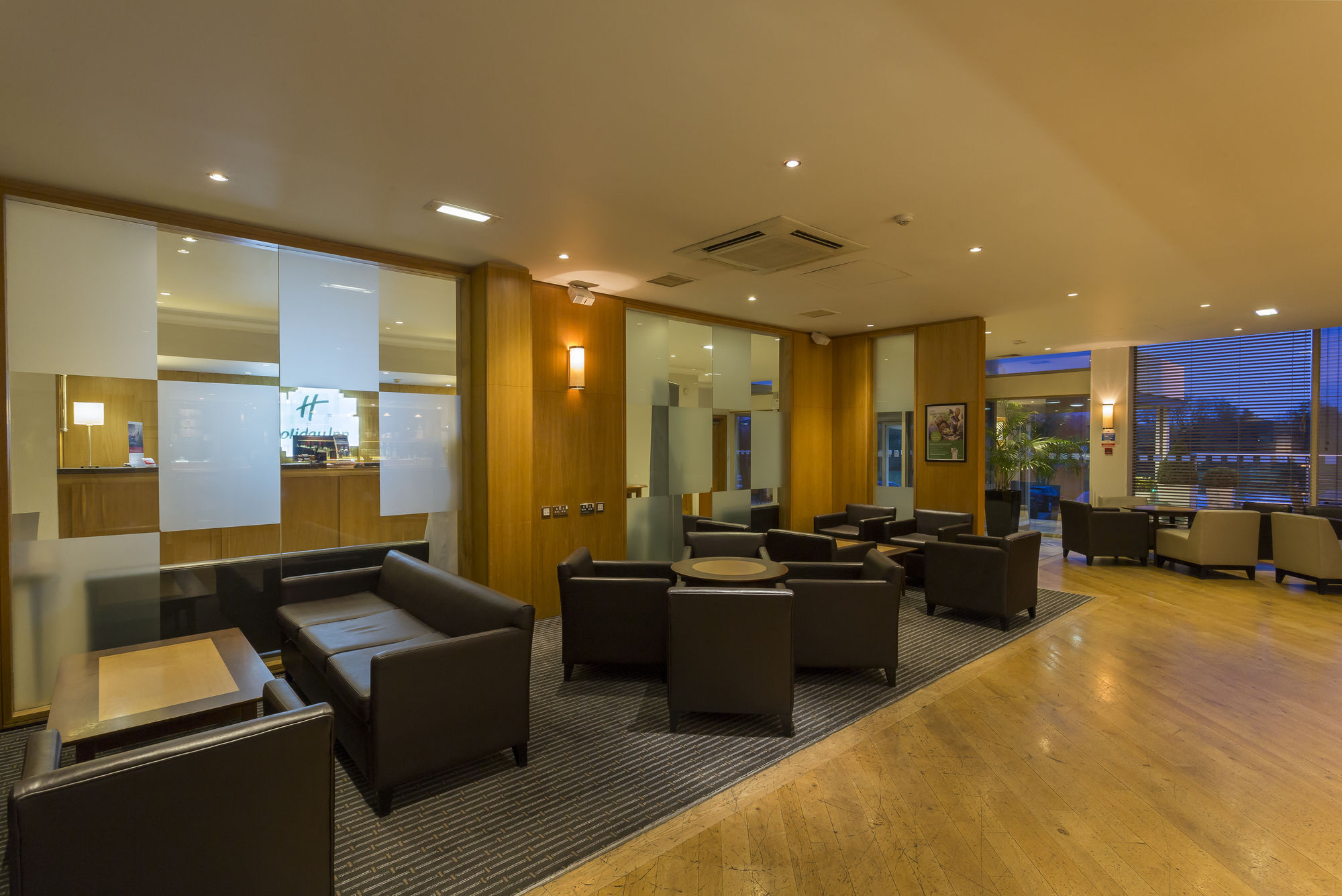 Holiday Inn Rugby-Northampton M1 Jct18 By Ihg Crick  Exterior photo